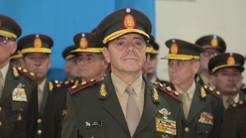 El primer mensaje de Carlos Presti como ministro de Defensa.