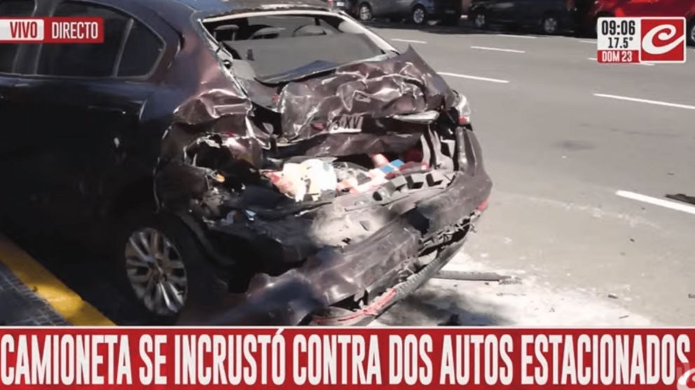 Mañana de domingo accidentada en la Ciudad de Buenos Aires.