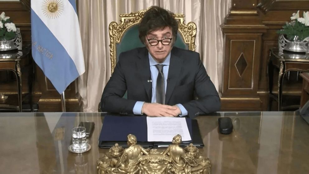 Javier Milei dispuso un reordenamiento ministerial que modifica funciones claves entre ministerios (Imagen ilustrativa).