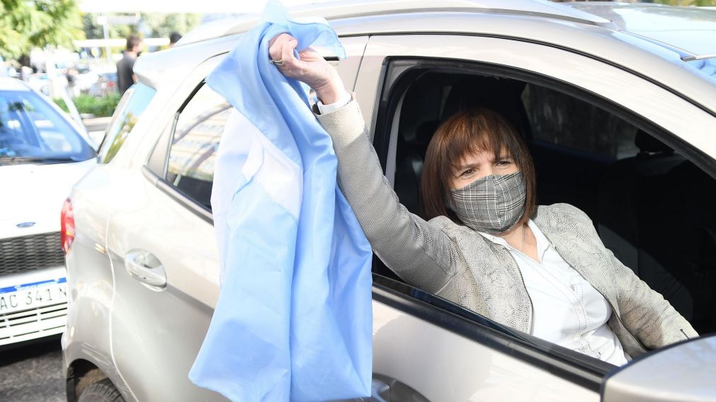 Patricia Bullrich, durante la movilización del 17A en el Obelisco. (Rubén Paredes/Crónica)