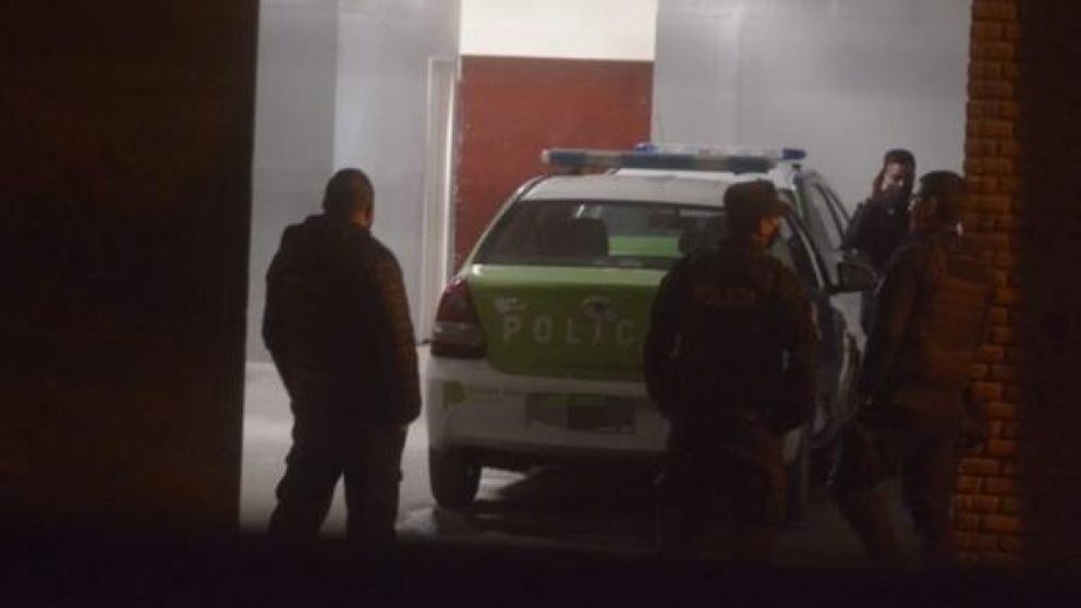Éste es el patrullero que está siendo peritado en el marco de la desaparición forzada de Facundo Astudillo Castro.