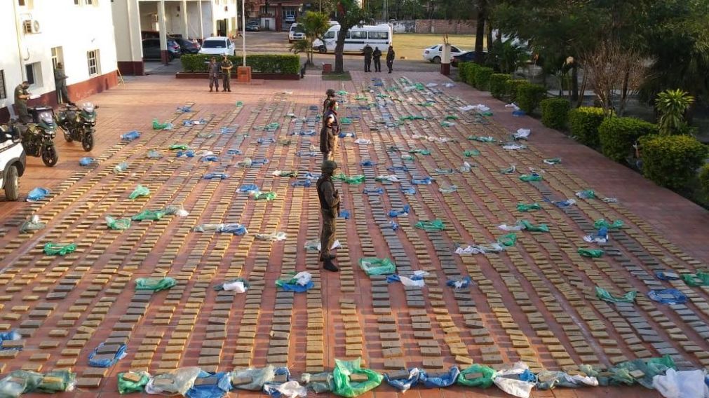 En el operativo, Gendarmería Nacional secuestró más de tres toneladas y media de marihuana.