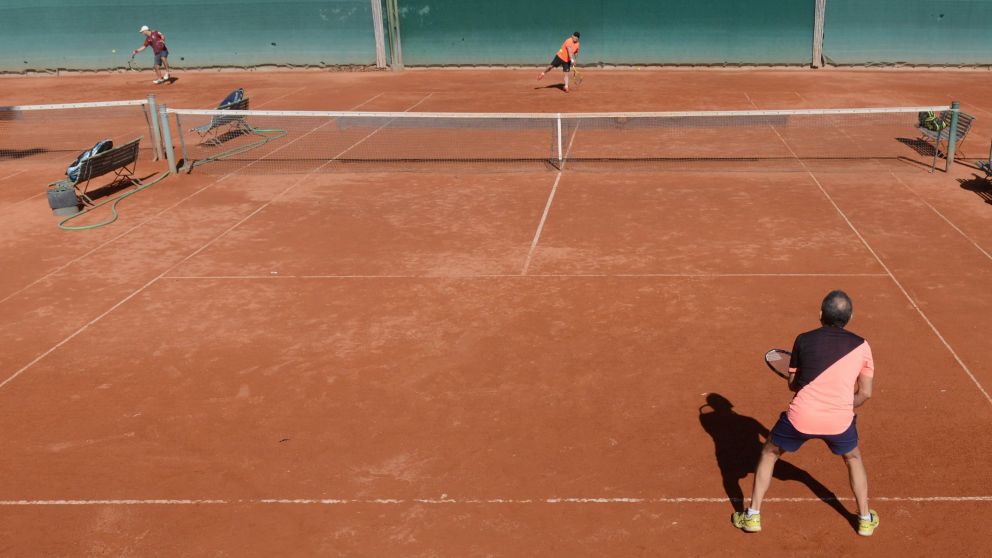 Kicillof siguió a Larreta y habilitó los deportes individuales.