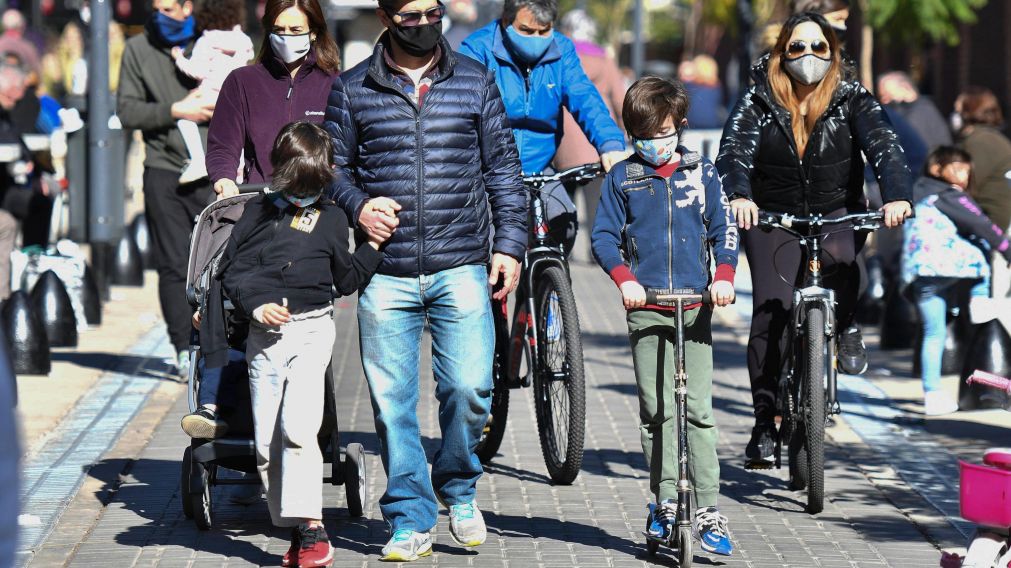 Coronavirus en Argentina: nuevo reporte de las últimas 24 horas confirmó 5.352 nuevos casos de contagio (Foto: Télam)