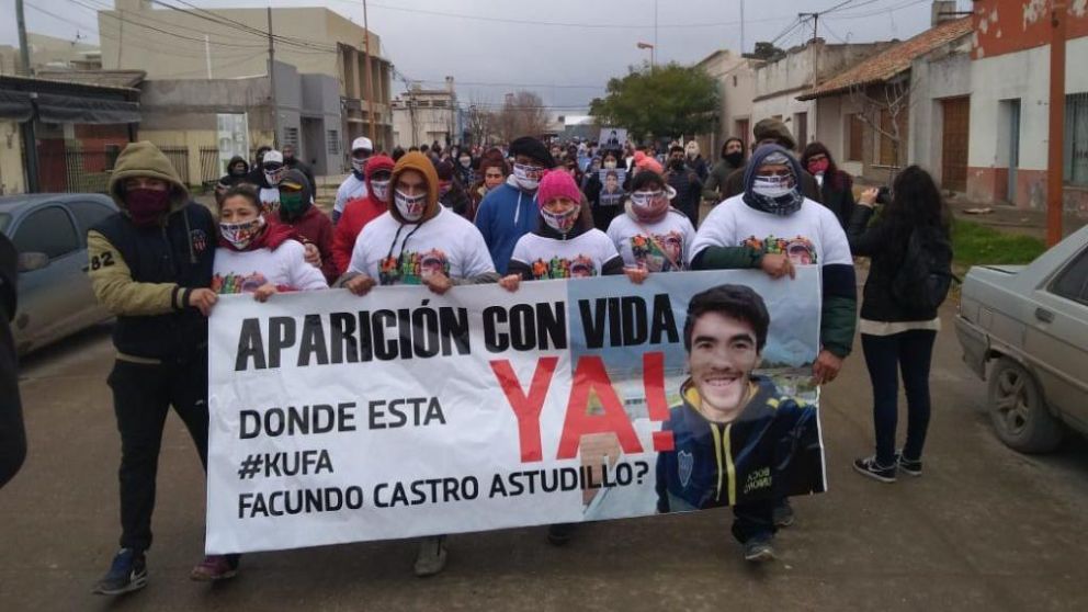 Un centenar de vecinos se movilizaron pidiendo justicia.