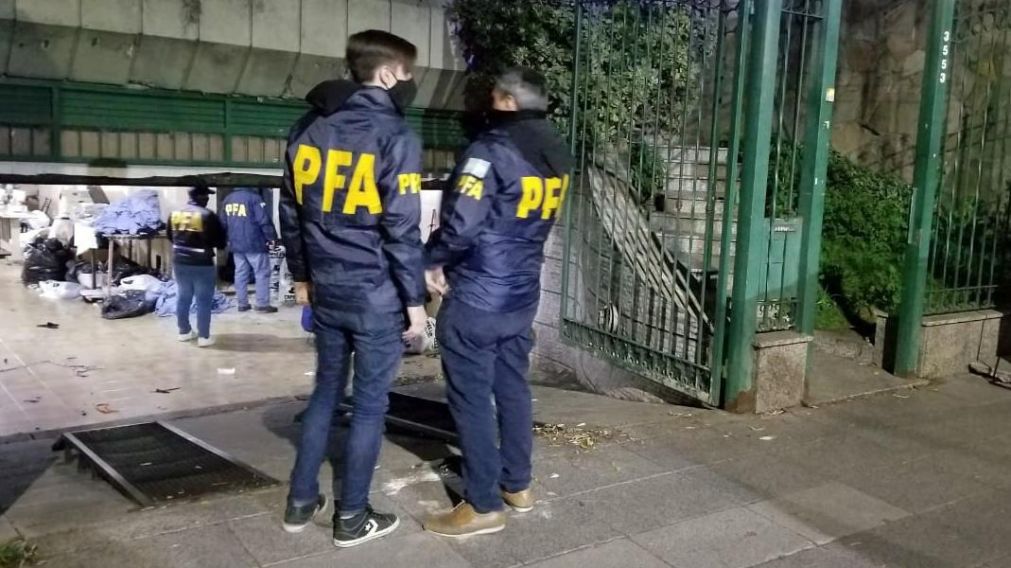 El taller textil funcionaba de manera clandestina en el barrio porte�o de Flores (T�lam).