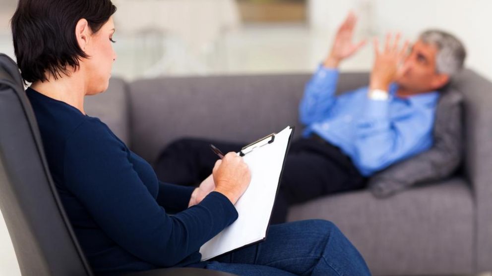 Vuelven los psicólogos a su trabajo (Imagen ilustrativa).