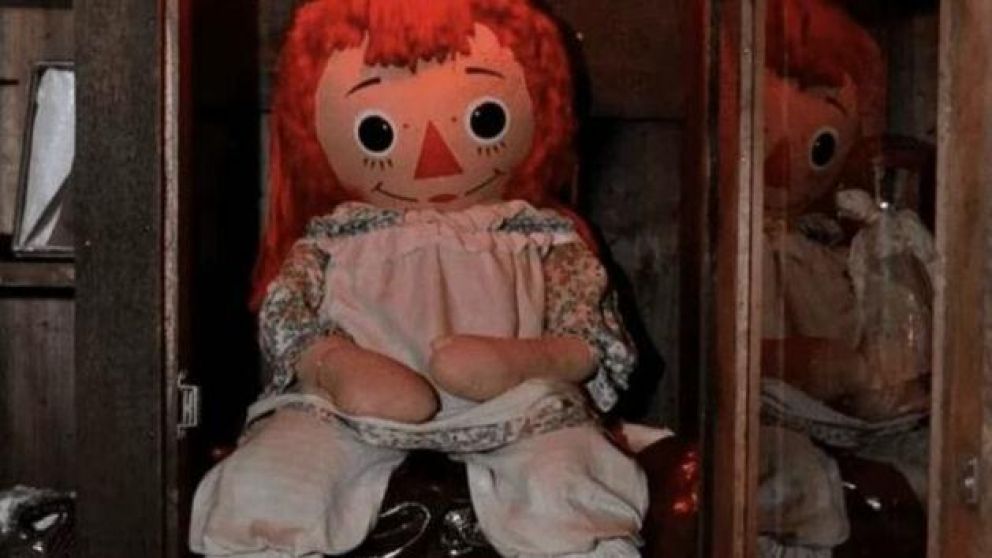 Anabelle, la terrorífica muñeca que esconde un gran misterio.