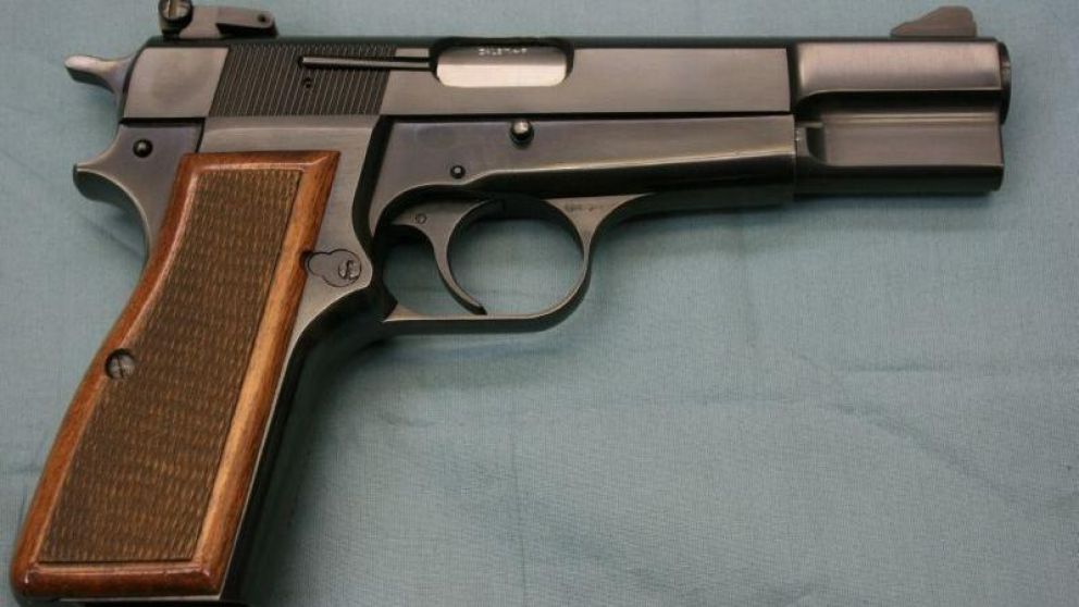 El arma utilizada fue una Browning 9 milímetros (Imagen ilustrativa).