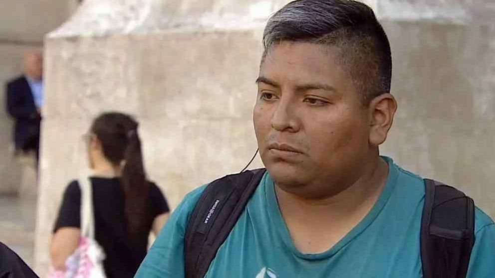 El policía, Luis Chocobar, está imputado por "homicidio agravado en exceso del cumplimiento del deber".