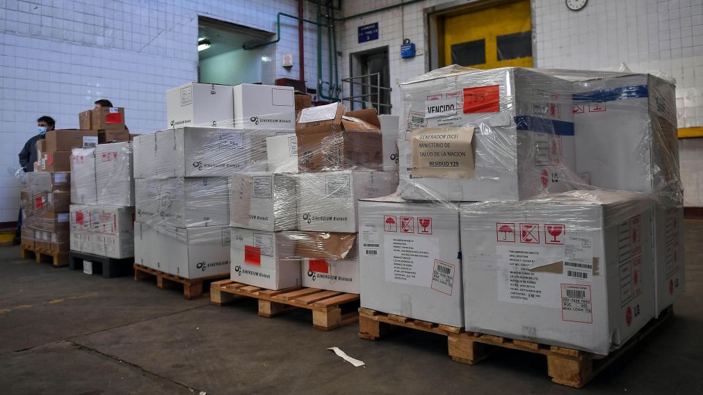 Las vacunas vencidas fueron encontradas as fueron encontradas en el frigorífico Oneto y compañía, en Constitución (Télam).