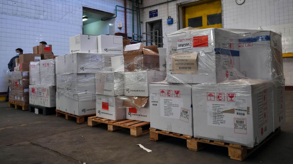 Las vacunas vencidas fueron encontradas as fueron encontradas en el frigorífico Oneto y compañía, en Constitución (Télam).