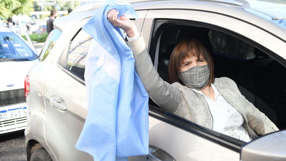Patricia Bullrich, presidenta del PRO, durante la marcha del 17A (Rubén Paredes/Crónica).