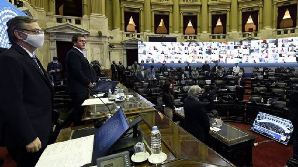 Oficialismo y oposición buscarán el consenso para prorrogar el protocolo que habilita la votación virtual en Diputados.
