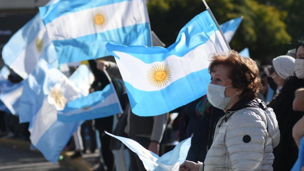 La movilización fue impulsado por varios referentes de la oposición. (Crónica/Ruben Paredes)