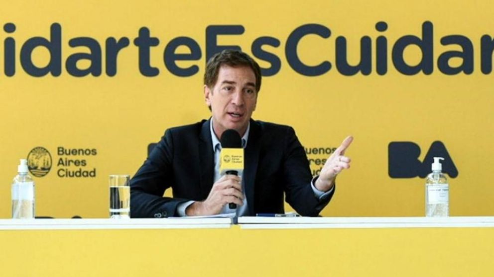 Diego Santilli declaró que entiende el "hartazgo de muchas personas", pero le pidió a la gente que "evite aglomerarse".