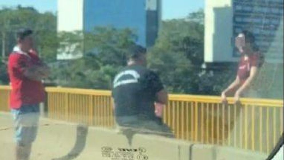 Ahora proponen colocar vallas anti-suicidios en el lugar.