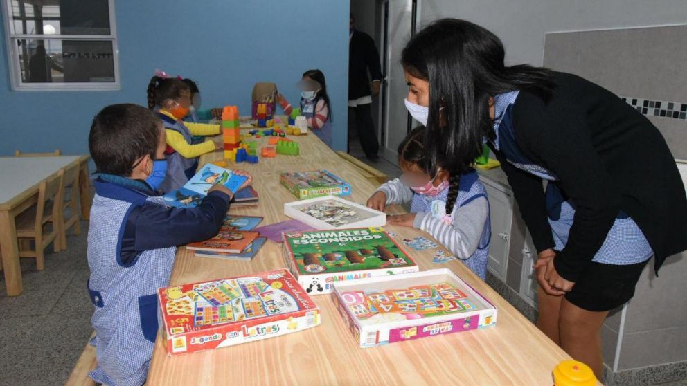 Formosa volvió a las aulas en zonas rurales.