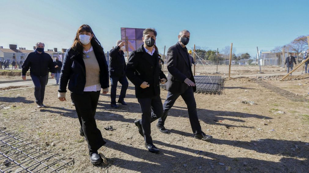 El gobernador bonaerense, Axel Kicillof aseguró que "la salida de la pandemia implica traer mayor equidad y dignidad" (Télam). .