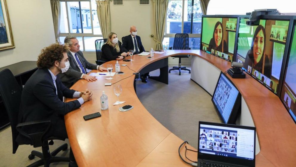 Alberto: "Necesitamos una nueva generación que potencie los acuerdos y no las diferencias".