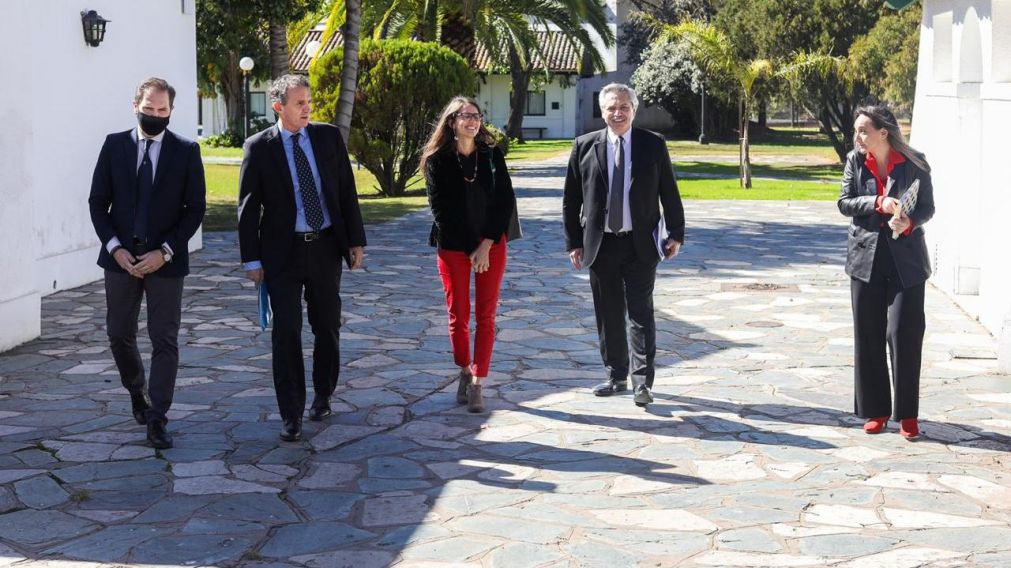 Alberto anunció políticas para el desarrollo de la Obra Pública con perspectiva de género.