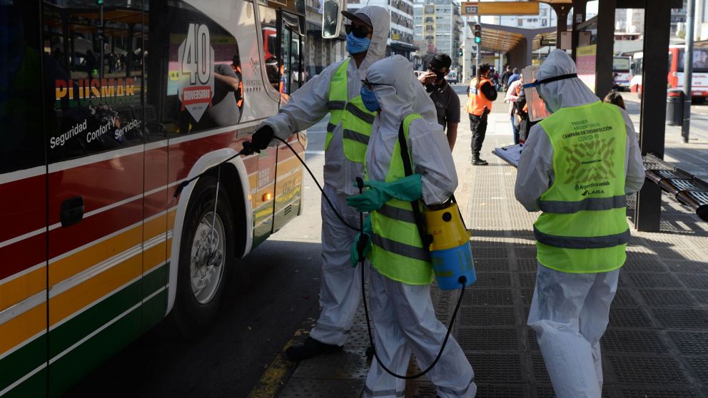 El porcentaje de casos en terapia intensiva con Covid-19 en AMBA disminuyó al 80.5% (Nahuel Ventura/Crónica).