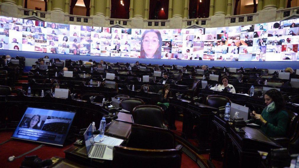 Diputadas repudiaron al fiscal que alentó a a las mujeres a armarse para evitar femicidios.