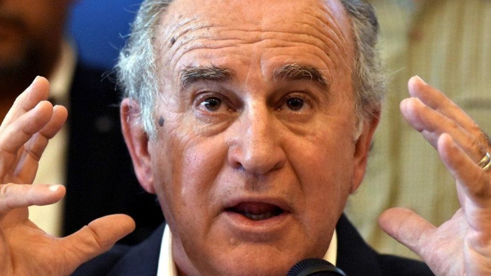 El senador nacional por el Frente de Todos, Oscar Parrilli, criticó al ex presidente Mauricio Macri.