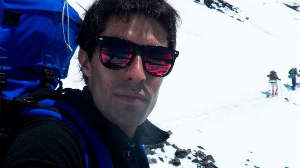 Mariano Sarasua cay� al vac�o cuando estaba escalando.