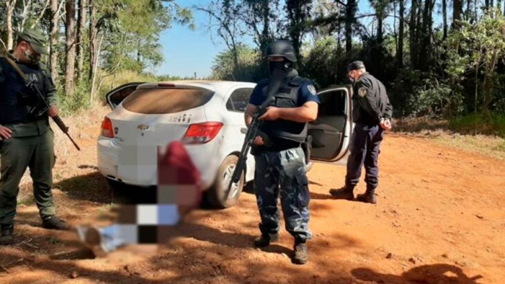 La policía con apoyo de Gendarmería Nacional logró arrestar al sospechoso.