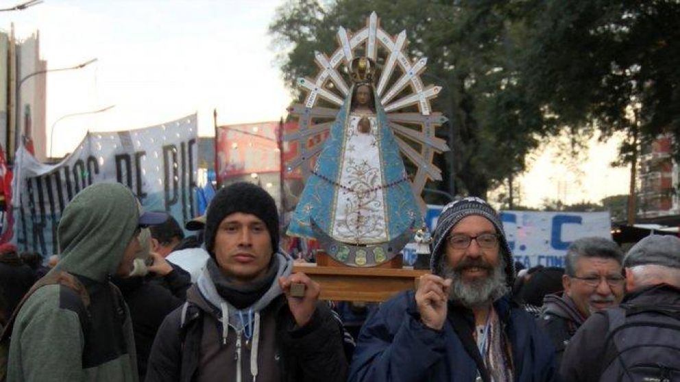 Por el coronavirus, movimientos sociales celebrarán el Día de San Cayetano pero de forma virtual. (Télam)