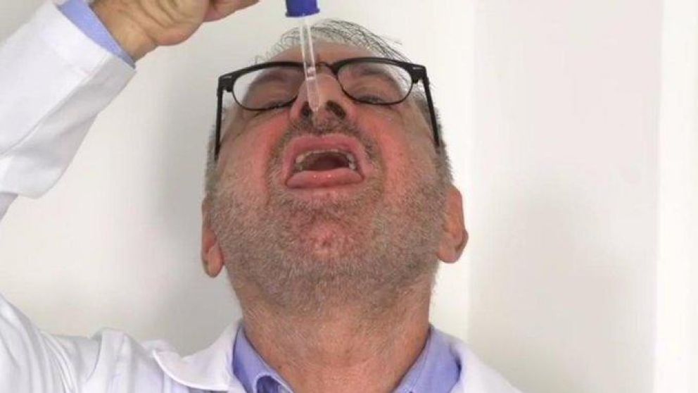 Volnei Morastoni viene haciendo prácticas con algunos medicamentos (Twitter).