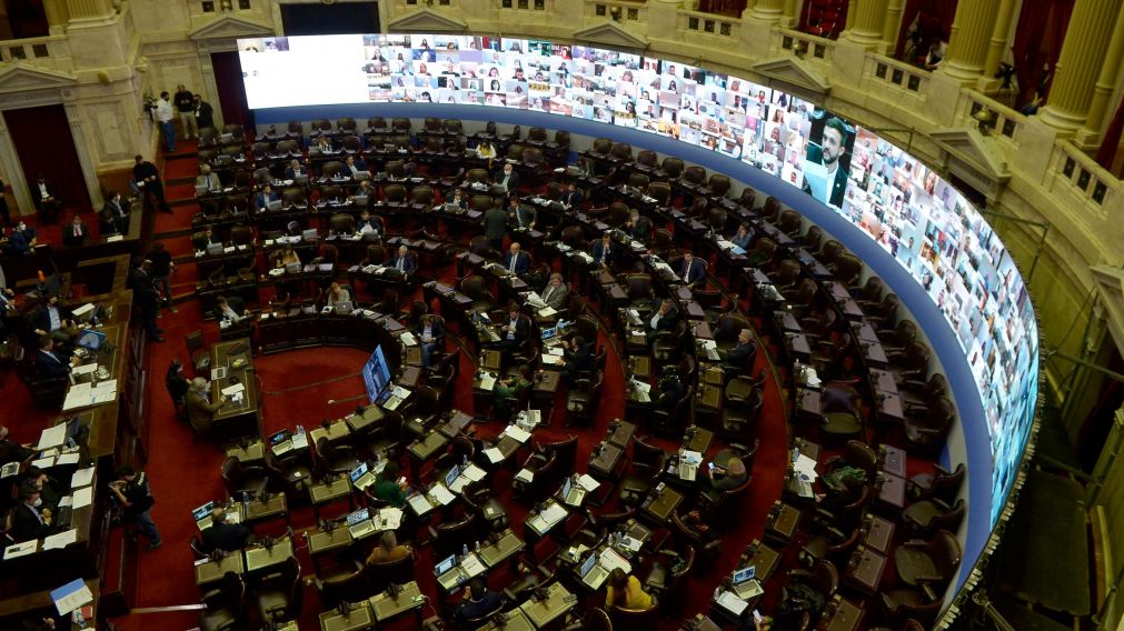 Una nueva jornada de sesiones remotas en el recinto.