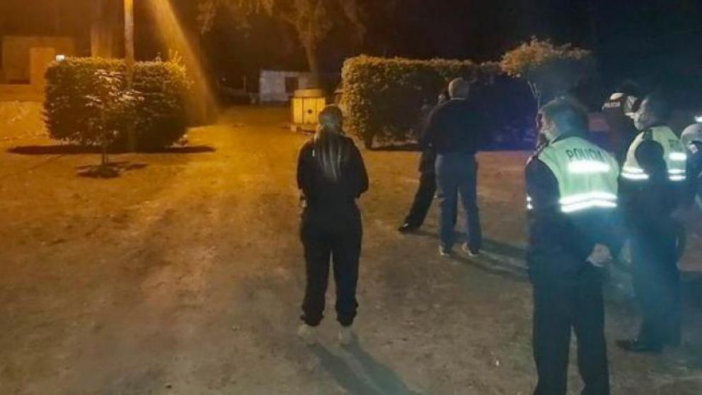 Ejecutan de un tiro en la cara a un hombre durante una reunión familiar.