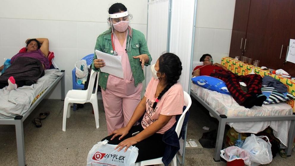 Los hospitales no dan abasto en Bolivia-