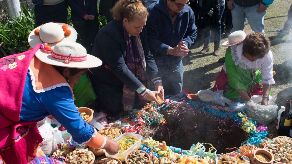 La Pachamama es venerada en los pueblos de descendencia incaica (Twitte).