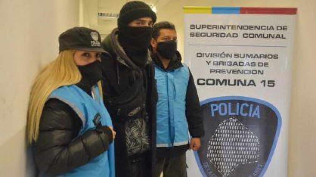 El acusado vive en situación de calle y tiene 44 años.
