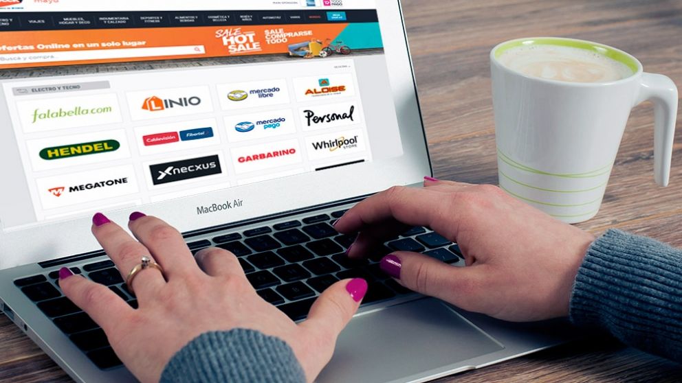 Según los organizadores, ya se concretaron un 42% más de transacciones que en el Hot Sale de 2019 (Télam).