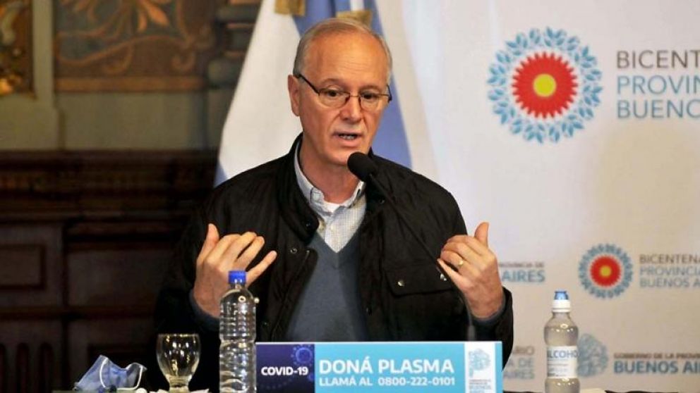 El ministro de Salud bonaerense, Daniel Gollan, advirti� que "siempre hay que actuar una o dos semanas antes" (T�lam).