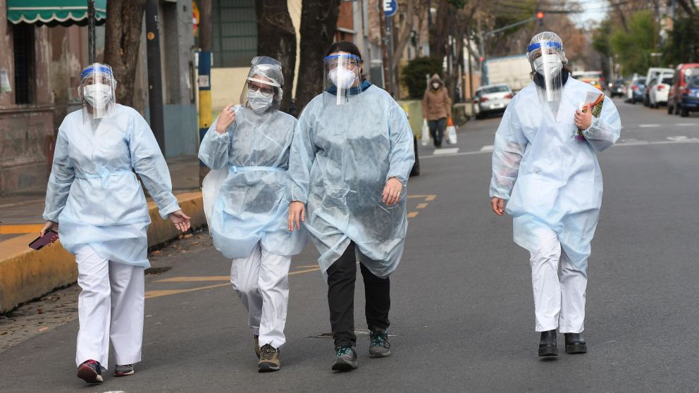 En Argentina, las personas recuperadas y dadas de alta de coronavirus son 72.575 (Rubén Paredes/Crónica).