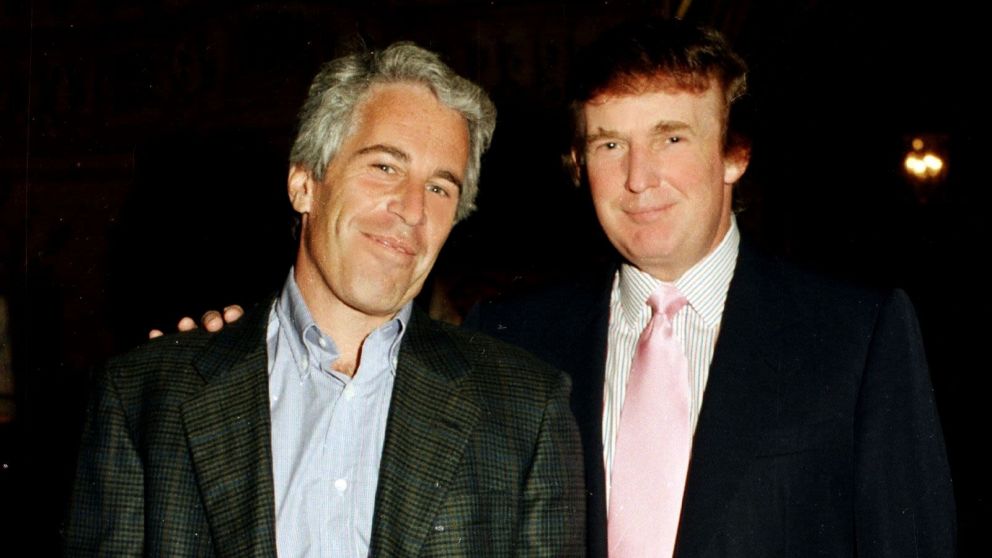 Jeffrey Epstein y Donald Trump se conocieron hace varios años (Archivo).