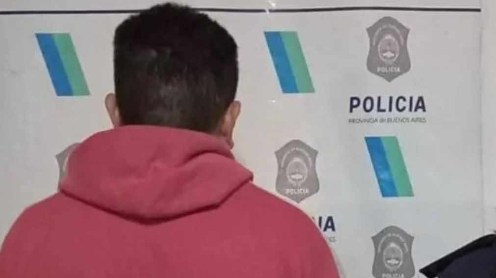 Este es el individuo, de 30 años, que resultó aprehendido por las autoridades policiales.