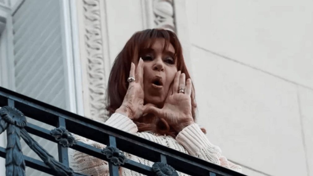 "No es la foto… es la Economía estúp...", Cristina Kirchner y su descargó a las críticas por la reunión en su prisión domiciliaria