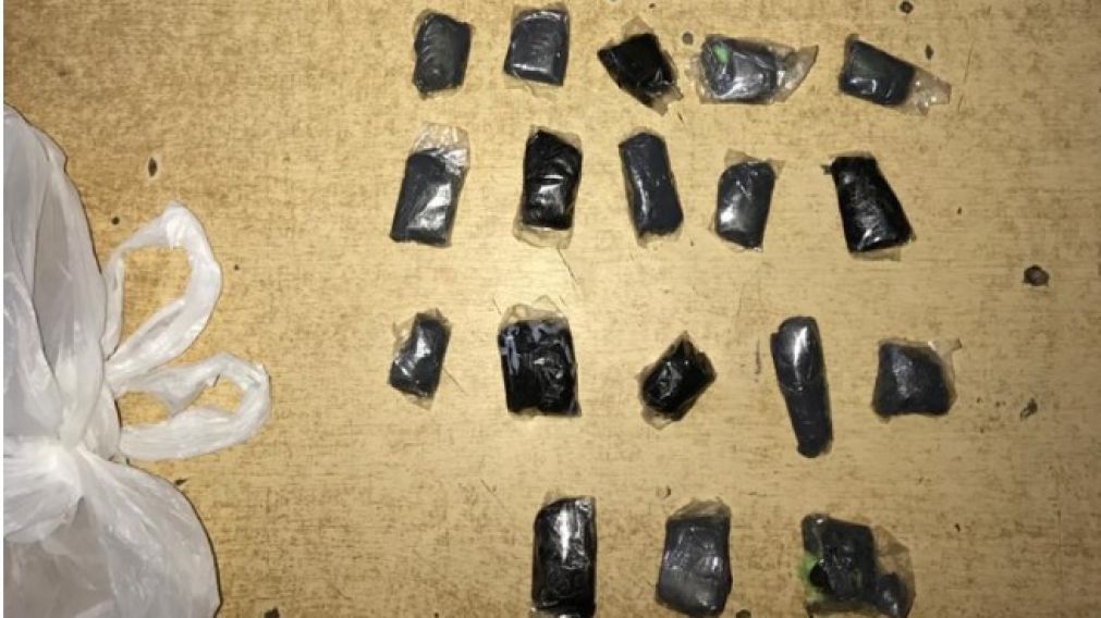 Estos son algunas de las dosis de marihuana que fueron secuestradas en poder del asesino.
