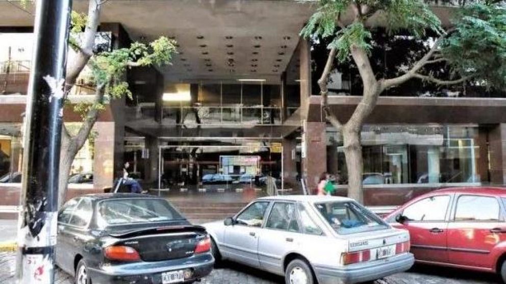 Uno de los allanamientos se hizo en el edificio de los tribunales de San Isidro.
