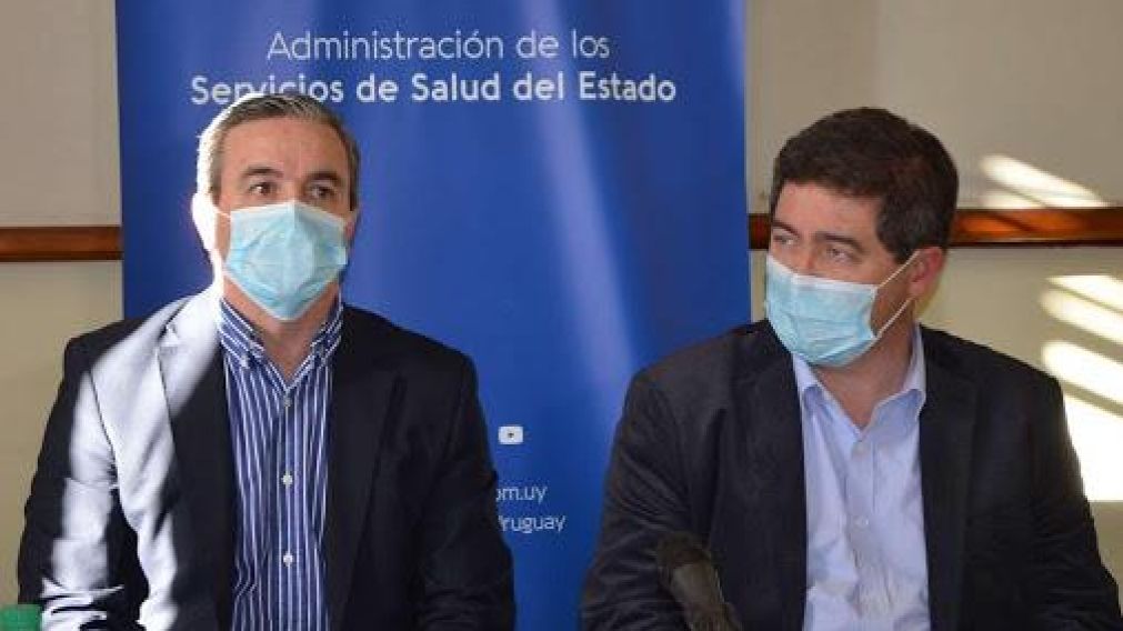 Uruguay cobrará 100 dólares por hacer el test de coronavirus a los viajeros que no se lo hayan hecho.