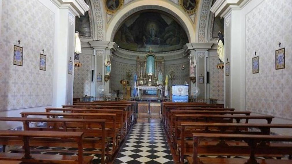 Se permitirá el ingreso a los templos para la oración individual de fieles de hasta un máximo de 10 personas.