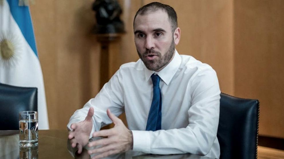 El ministro de Econom�a le volvi� a hablar a los bonistas. 