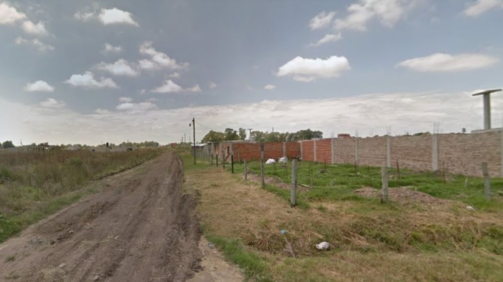 Uno de los delincuentes perdió la vida en esta zona descampada, en la localidad de Longchamps.