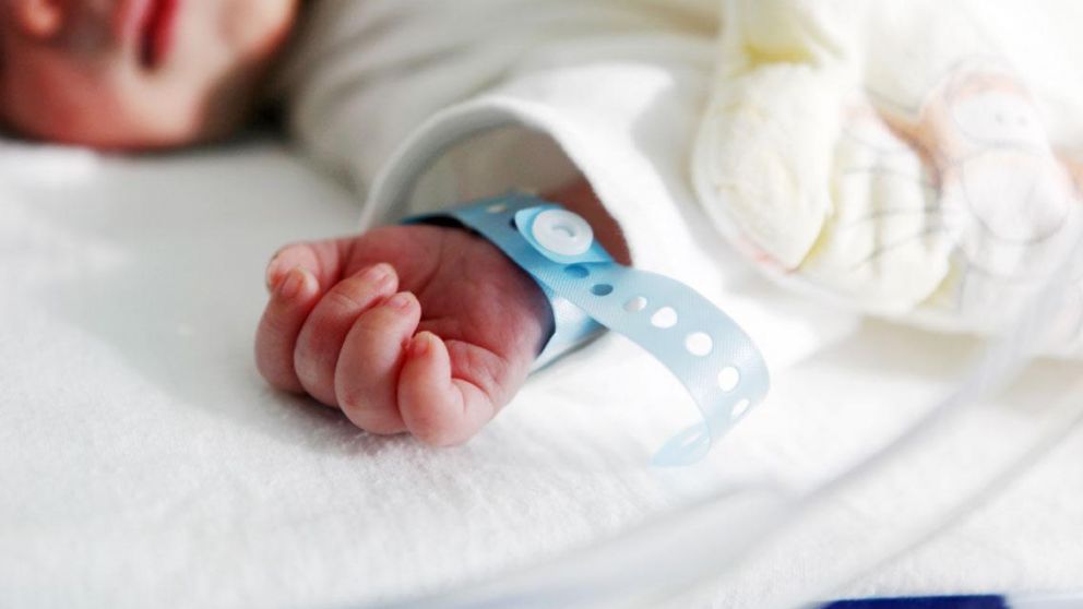 El pequeño nació el 15 de junio con menos de seis meses de gestación (imagen ilustrativa).